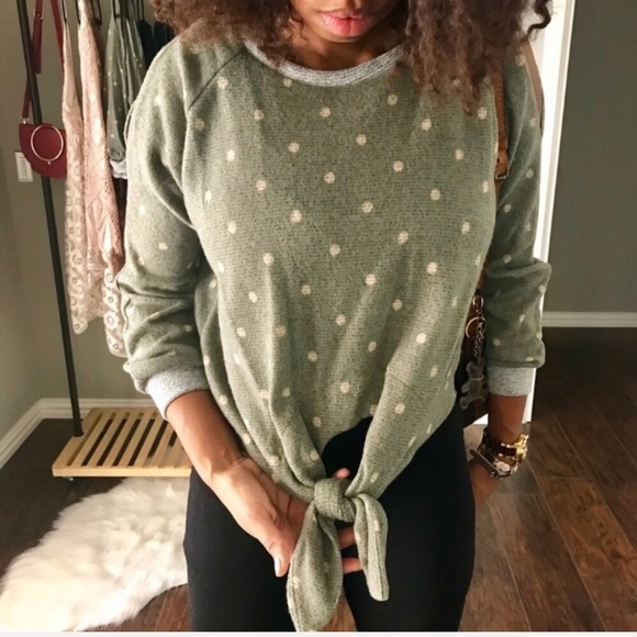 Brushed Knit Essential Crop Cold Shoulder Sweater - Picture 4 of 7